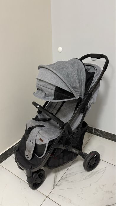 Коляска прогулочная