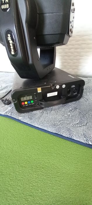 MOVING head beam/ lumini  club