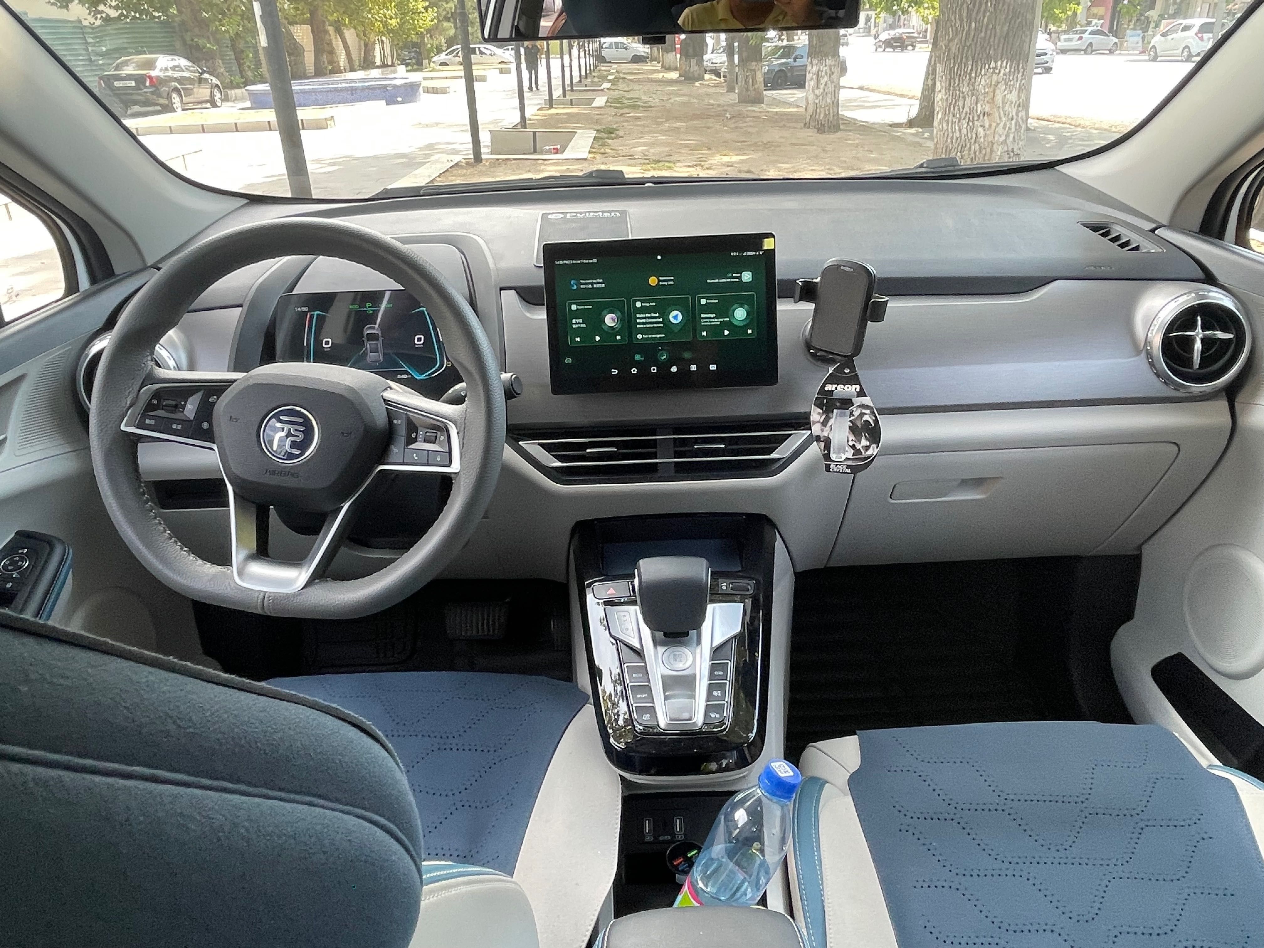 BYD yuan pro, 2023год . Электромобиль . Цена 14 500$, торг есть .
