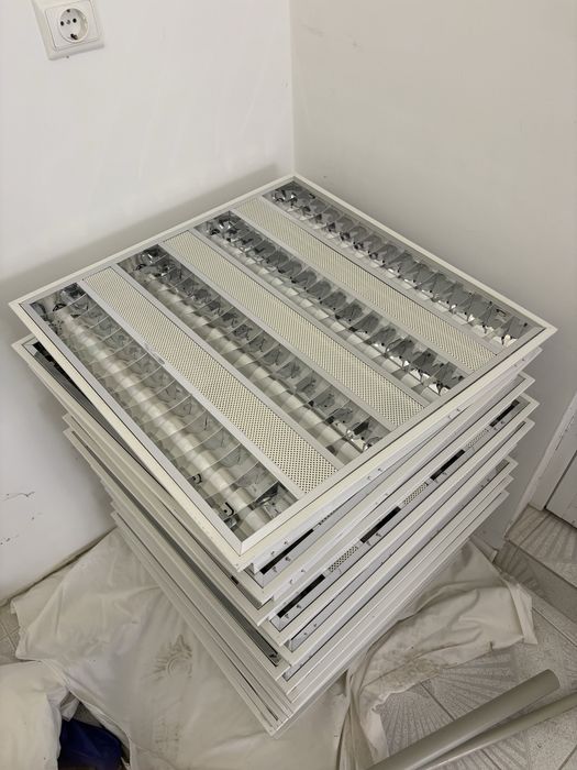 Луминисцентни лампи 15бр 250 лв общо 15 4W 6400К 1200ml G5 RoHS