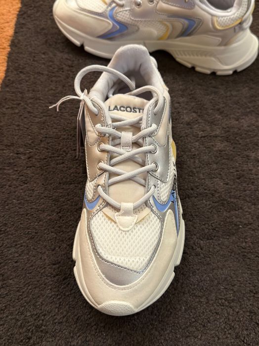 Lacoste L003 Neo