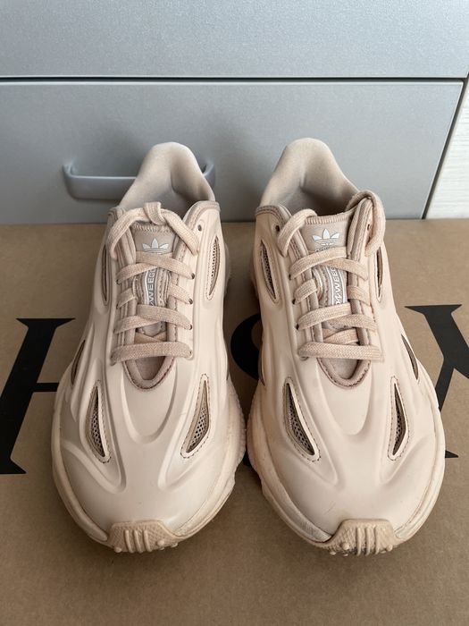 Adidas Originals OZWEEGO 36.5