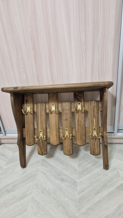 Вешалка деревянная