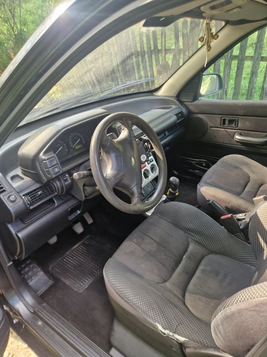 Vând Land Rover Freelander td4