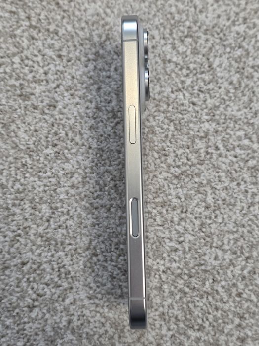 iPhone 16 Pro 128GB White Titanium Нов! Батерия 100%