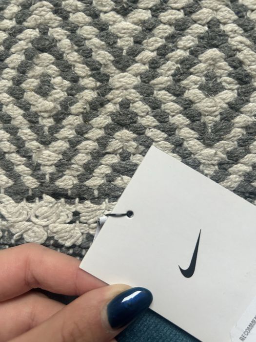 Nike Dri-FIT Advance Run Division Women s Hooded Vest