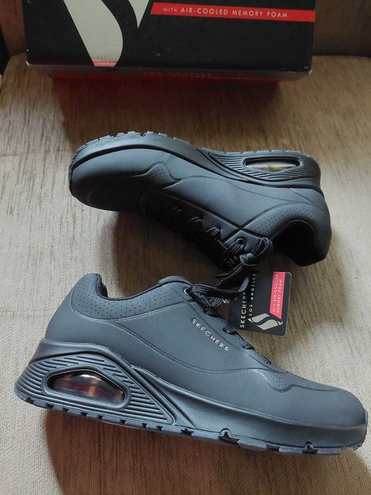 Маратонки Skechers Uno Soa