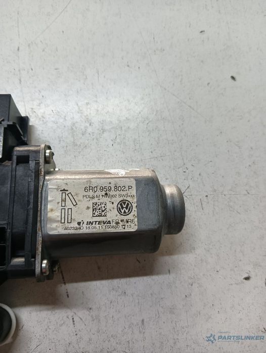 Motoraș geam pivotant dreapta fata SKODA FABIA II 542 2006 - 2014, SKODA ROOMSTER 5J 2006 - 2015 TDI CAYC 6r0959802p