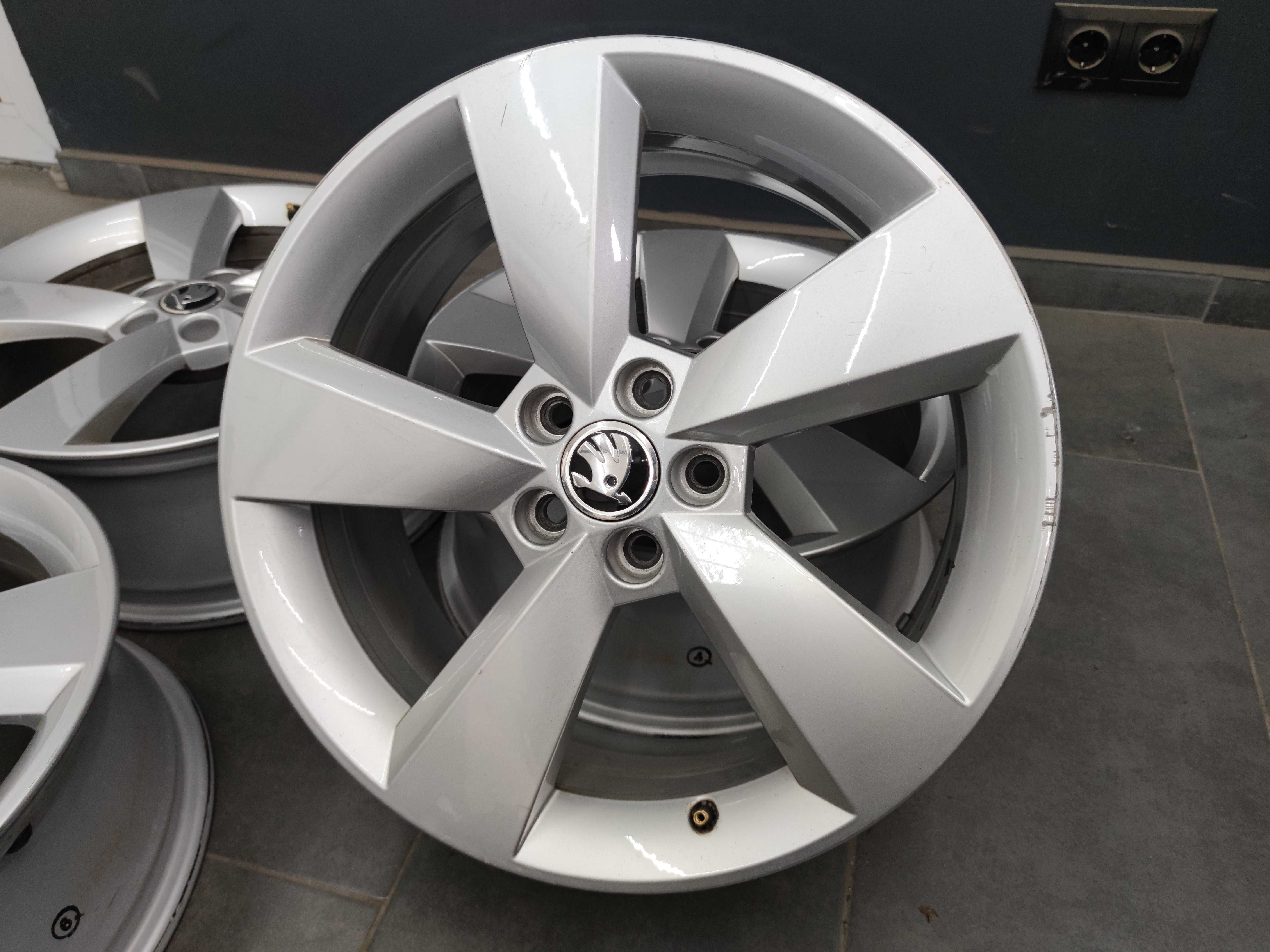 Джанти 17 - Skoda Fabia, Rapid, Roomster