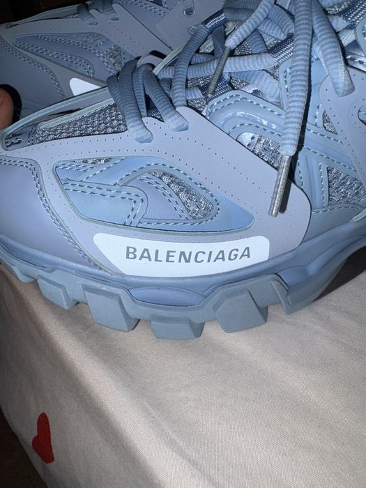 Balenciaga track