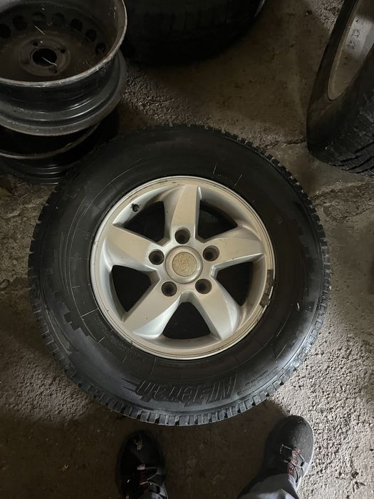 4бр гуми all terrain dot 22г на 90% 235.70.16