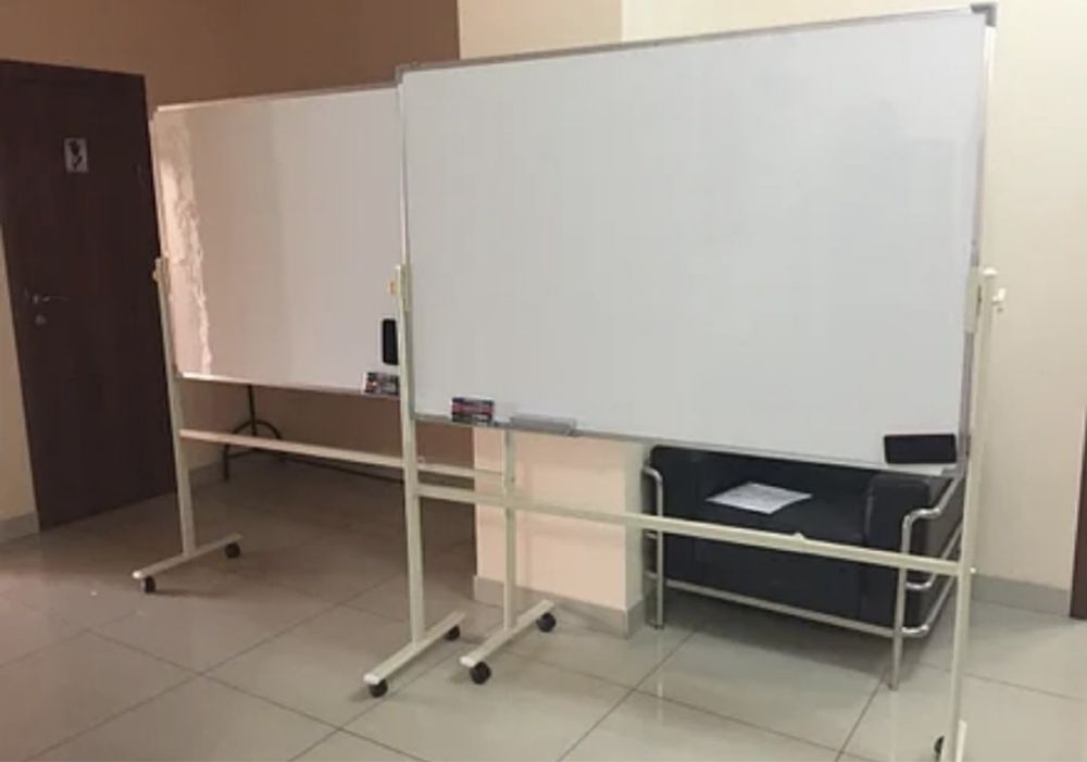 Маркерная доска . Магнитная доска