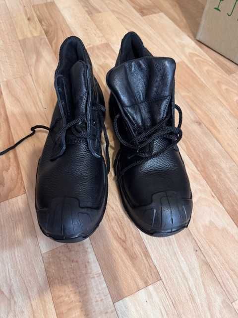 Продаются новые ботинки демисезонные рабочие