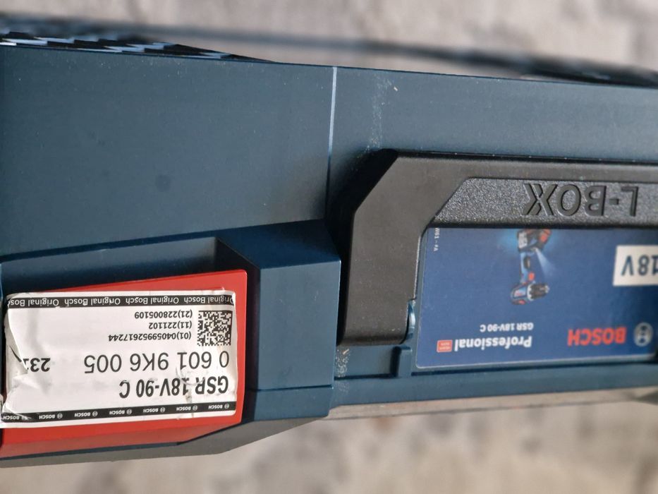 Filetantă , mașină de găurit Bosch GSR 18V 90C