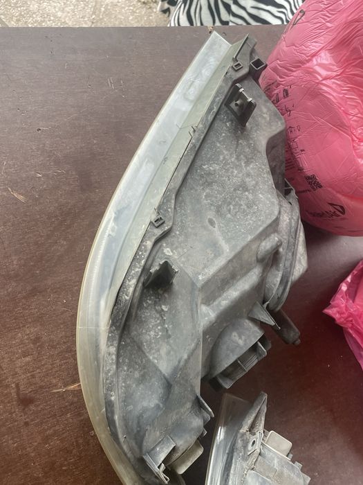 Оригинални фарове BMW E90/91