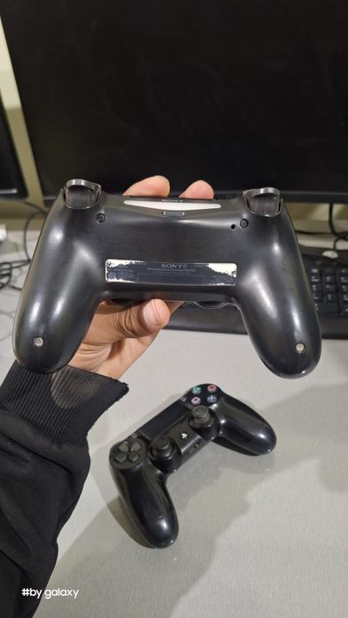 Плейстейшн 4 дин джостик ги сатылады