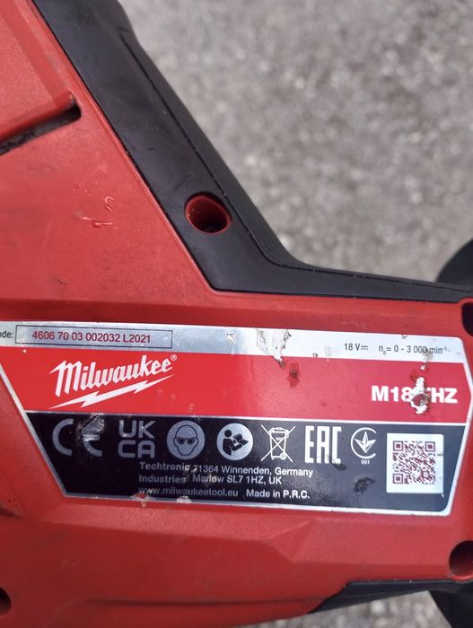 Безчетков саблен трион Milwaukee m18