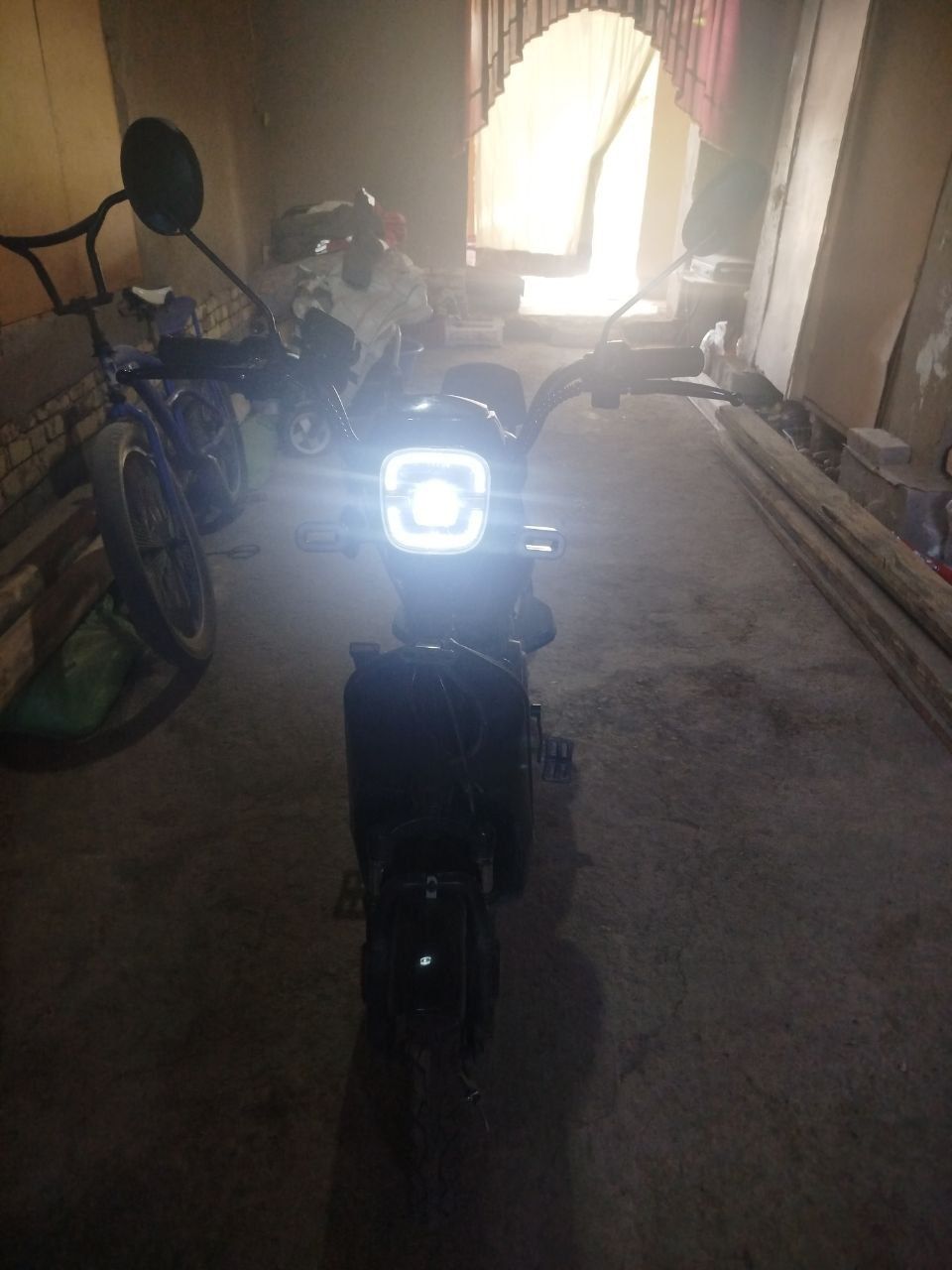 Skuter yangi srochni pul zarur