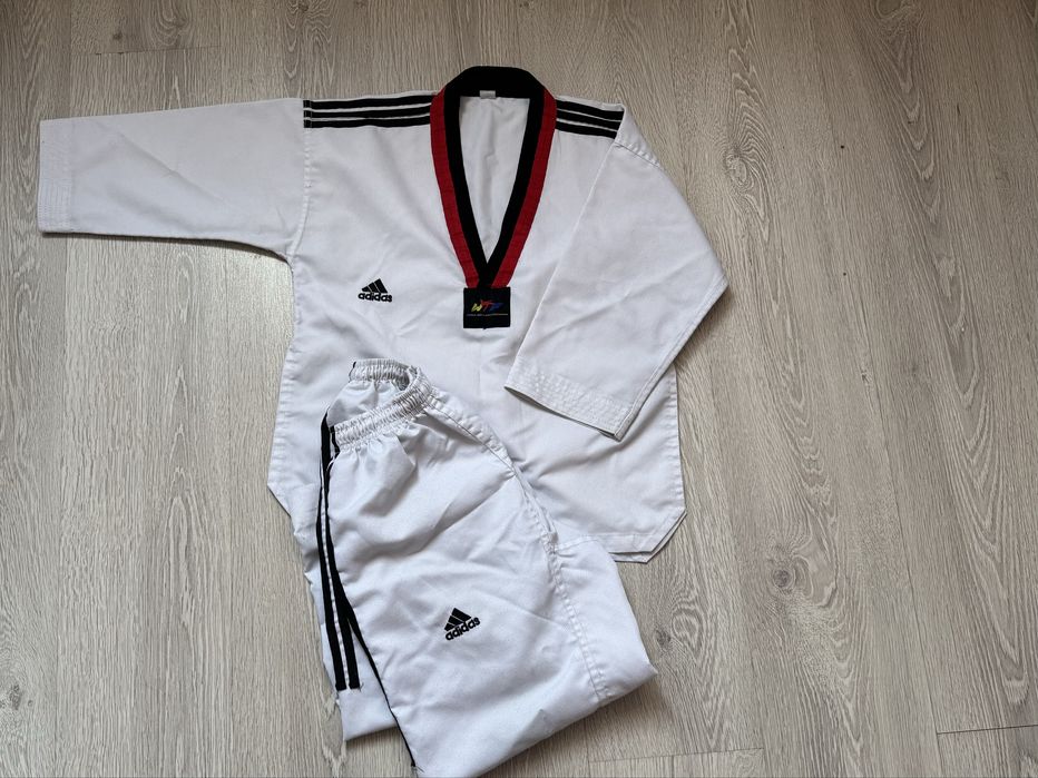 Таеквандо форма, кимоно