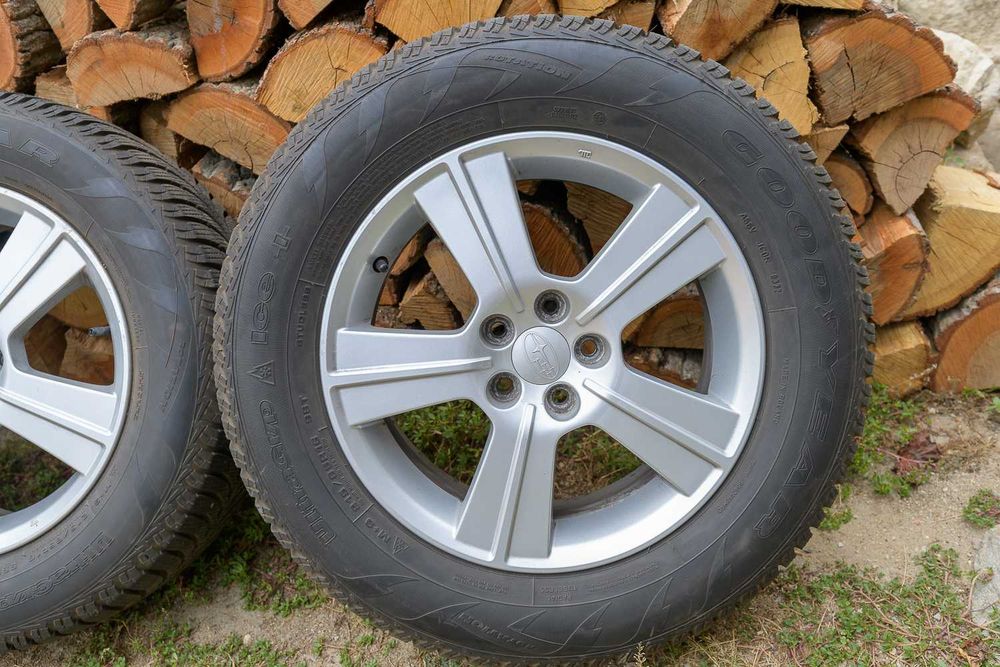 Комплект гуми с джанти 215/65R16