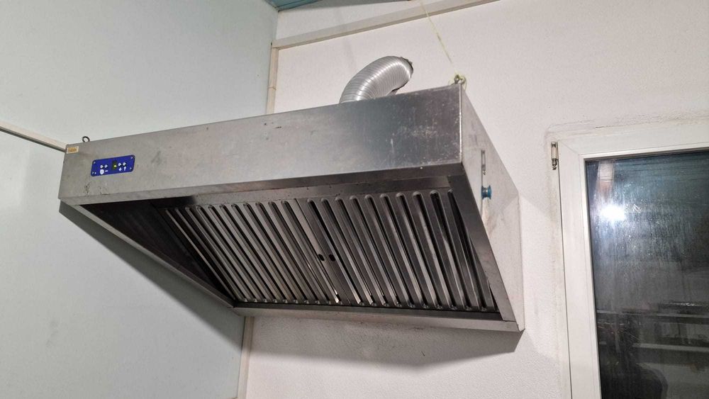 Hota industriala cu motor dispozitiv reglare - Filtre si lampa