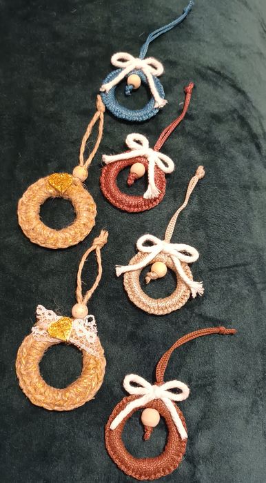 Decorațiuni pentru brad de Crăciun