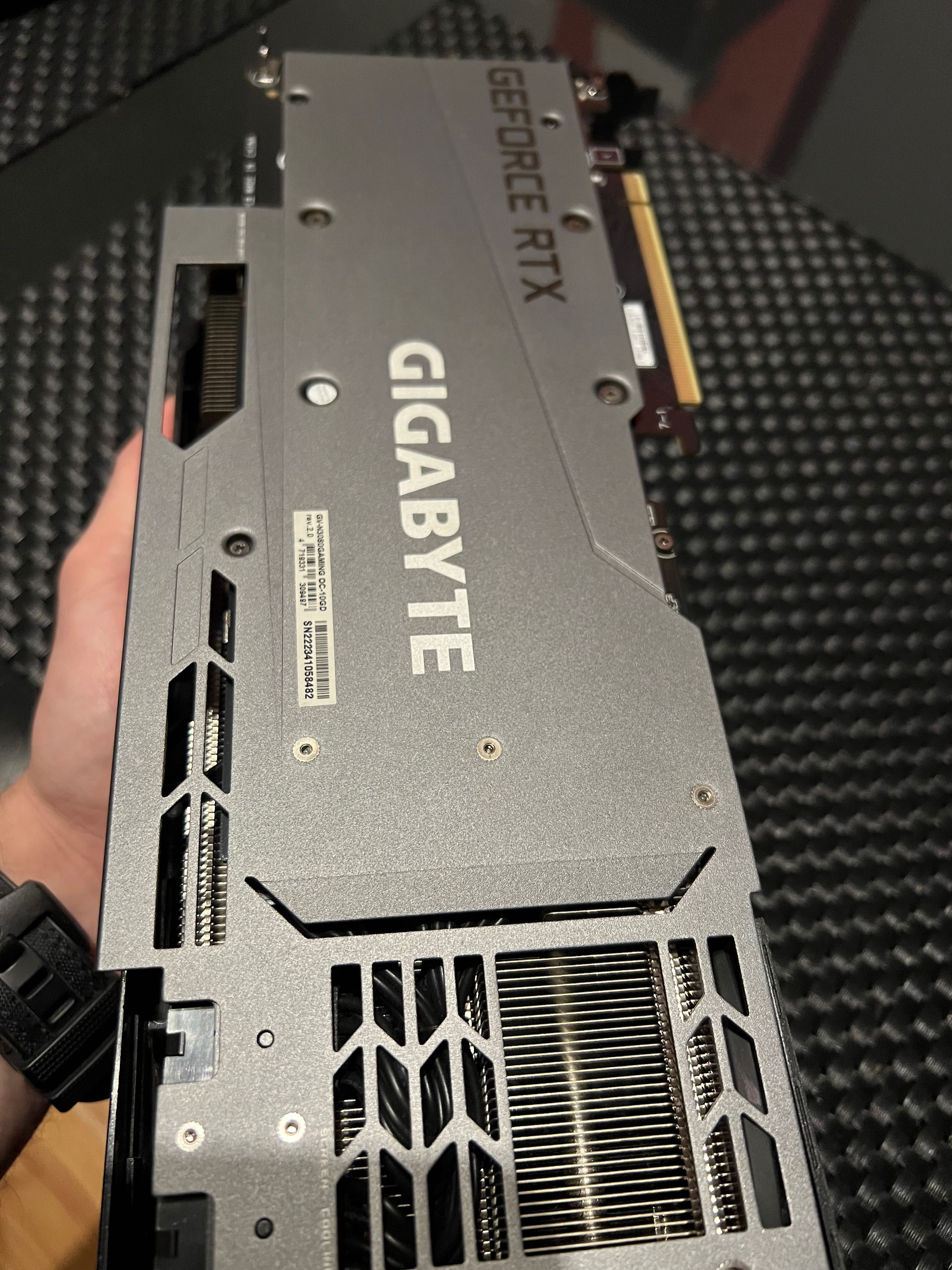 GIGABYTE GeForce RTX 3080, 10GB, 6 бр.