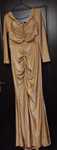 Rochie aurie de seara este noua