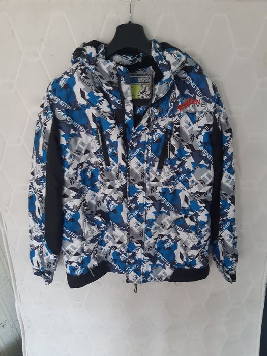 Лыжные куртки женские