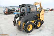 New Holland L215 New Holland L215