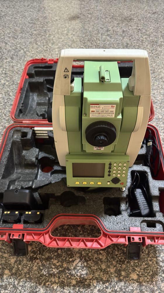 Тахеометр Leica Ts02