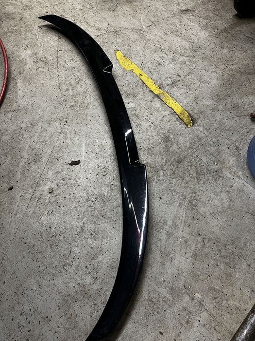 Eleron BMW E90 M4 Style