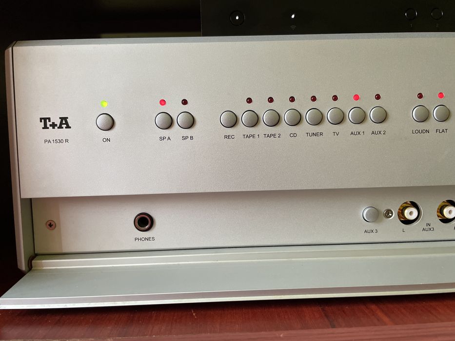 Amplificator integrat T+A PA 1530R