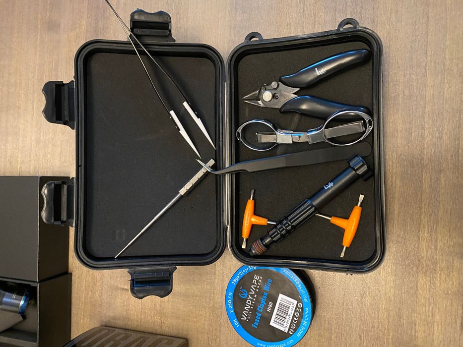 Vand set tigara electronica VOOPOO Drag 2