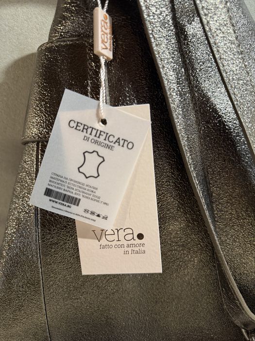 Дамска сребриста чанта/раница Vera от естествена кожа