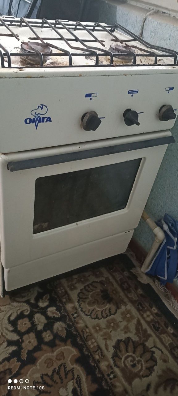 Продается плита газовая Недорого