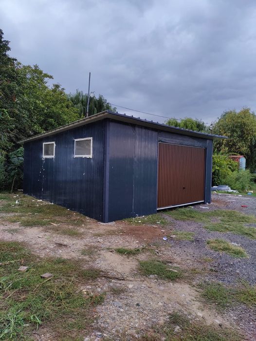 Construim  garaje auto