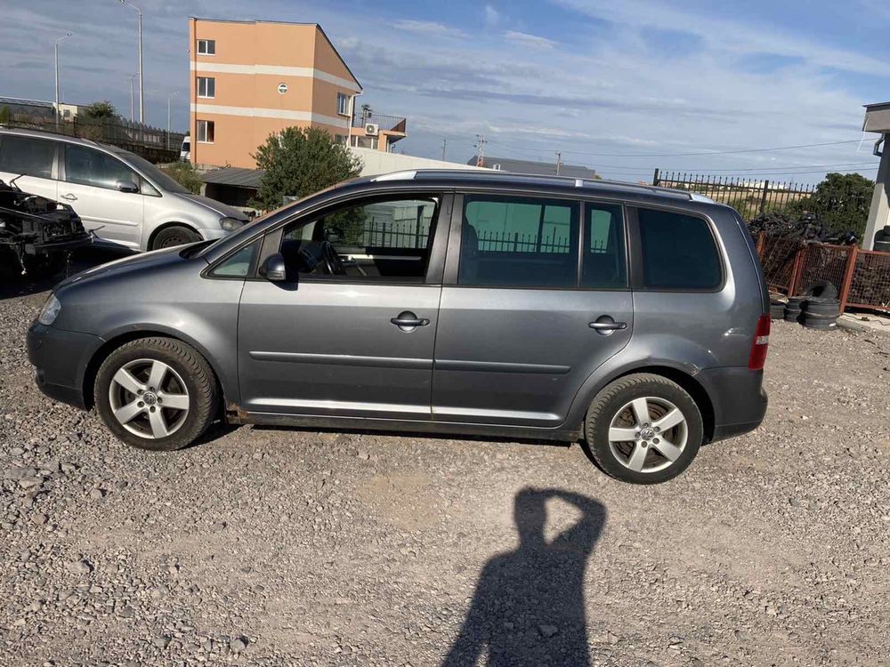 VW Touran 1,9 BLS Автоматик На части