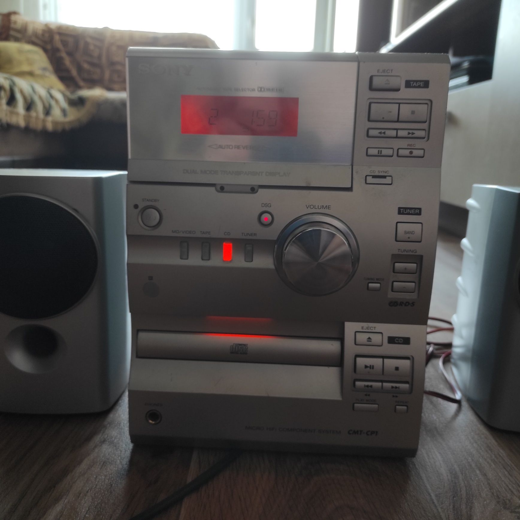Музыкальный центр sony