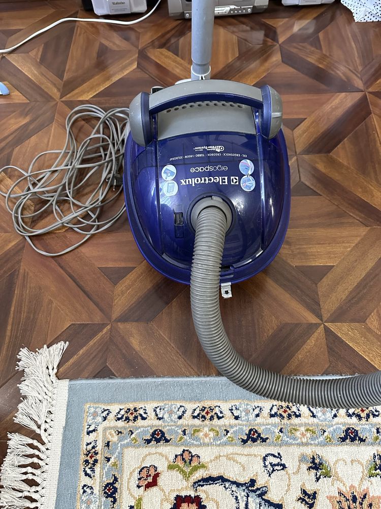 Продам пылесос Elektrolux