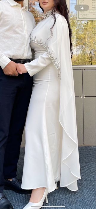 Продам красивое белое платье