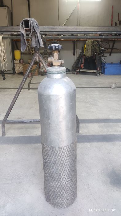 Butelie CO2   15,7 kg   250 bar
