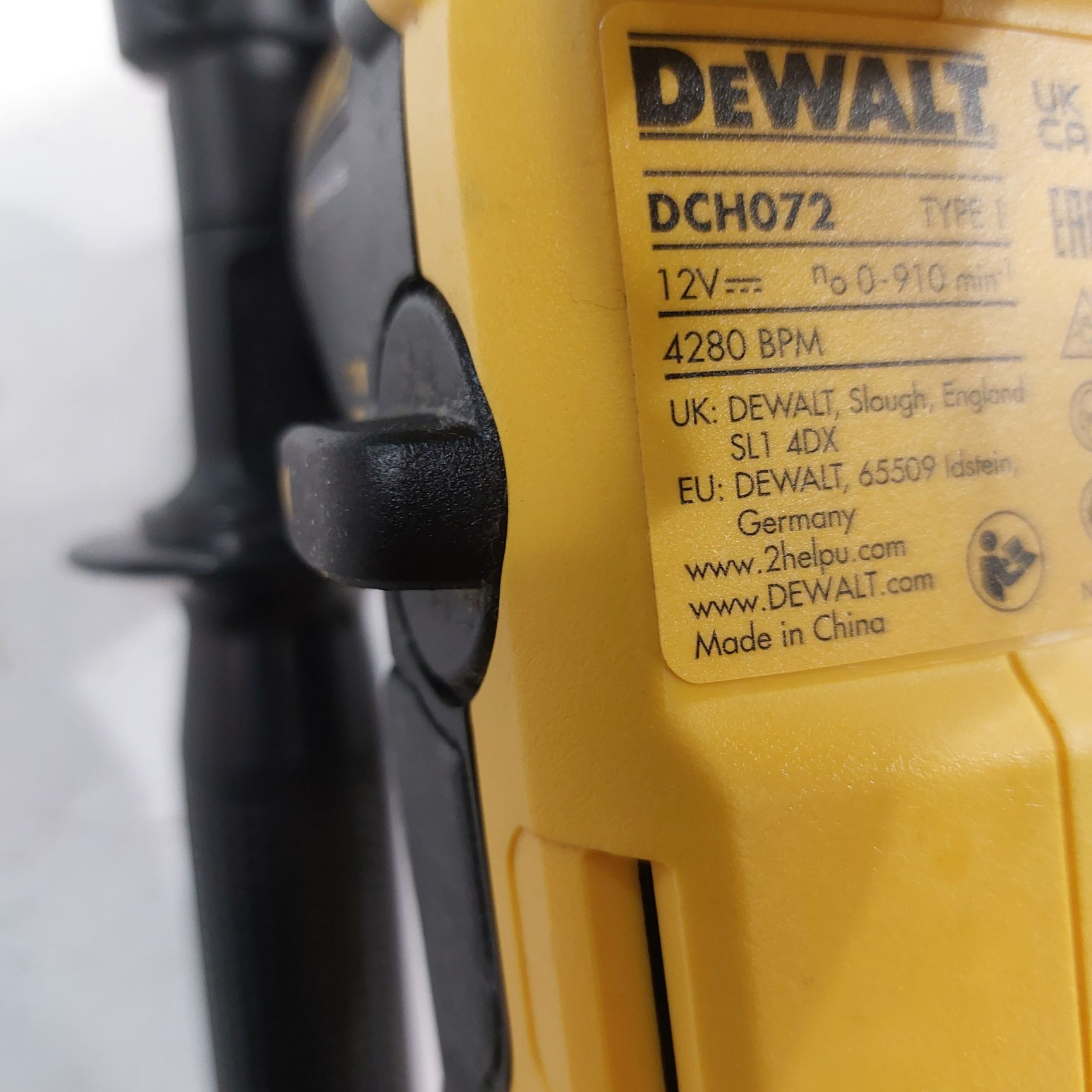 Намалена цена Безчетков акумулаторен перфоратор Девалт Dewalt DCH072
