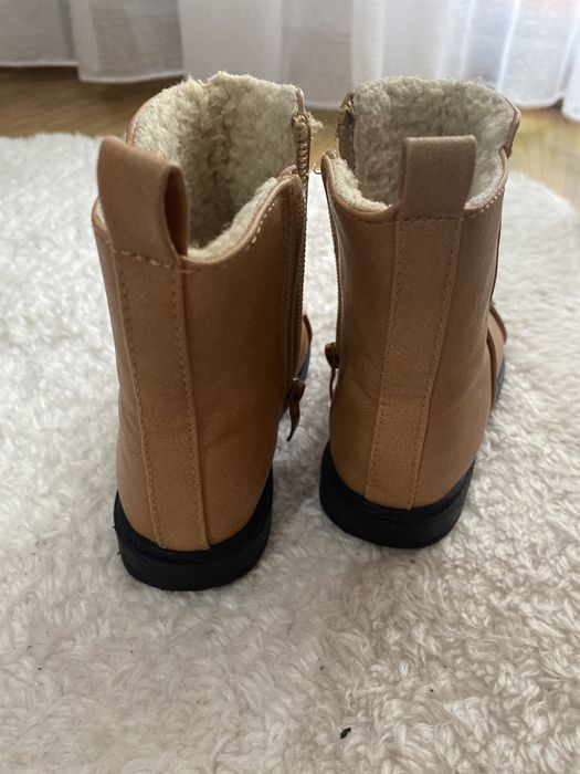 Cimze fetite imblanite, 23