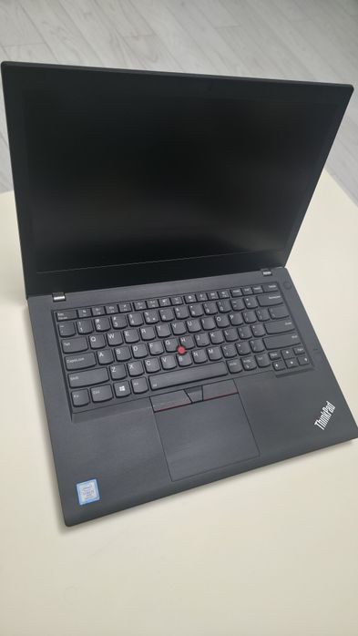 Lenovo T480 (touchacreen), i5-8350U CPU 1.7GHz, 8GB RAM, 240GB SSD