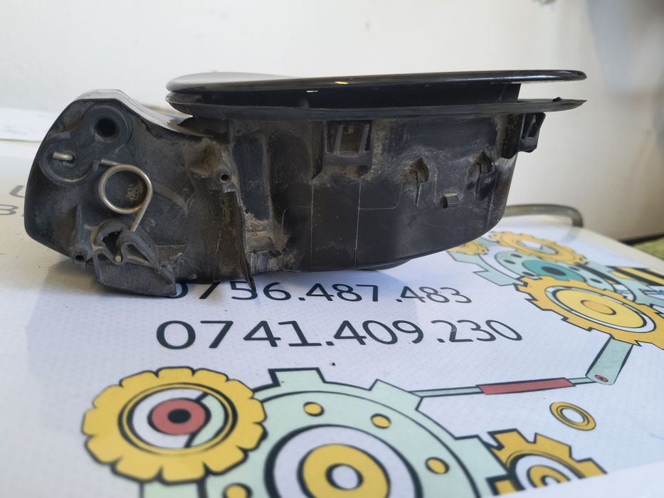 Ușă ușița clapa clapeta capac buson rezervor Range Rover Sport L494