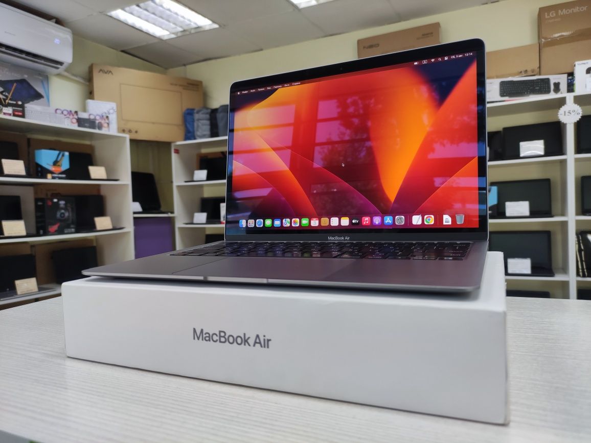 MacBook Air 2020 (M1, 8 ядер, 256 Gb SSD, 8 Gb DDR4)