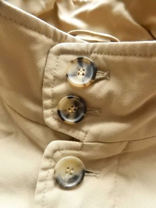 Palton Boss Hugo Boss. Marime 52. Dimensiuni in poza. Impecabil.