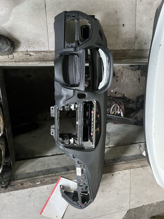Арматурно табло бмв 1 ф20 ( armaturno tablo bmw f20 )