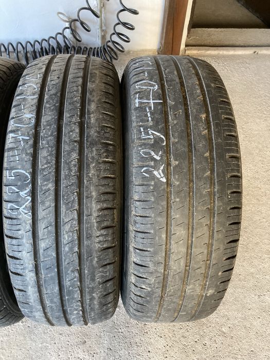 Гуми за бус 225-70-15 C